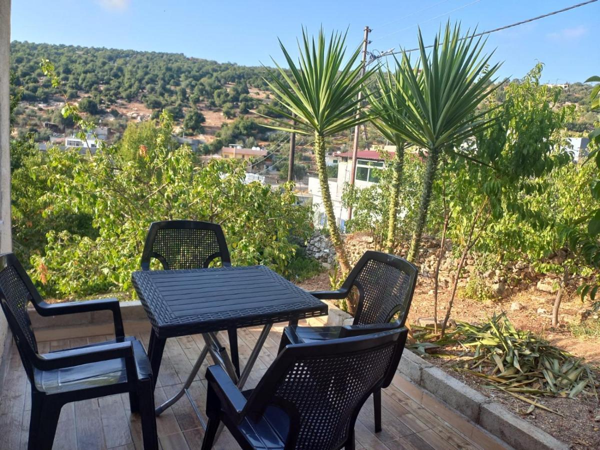 Mhna Guest House Ajloun Ngoại thất bức ảnh